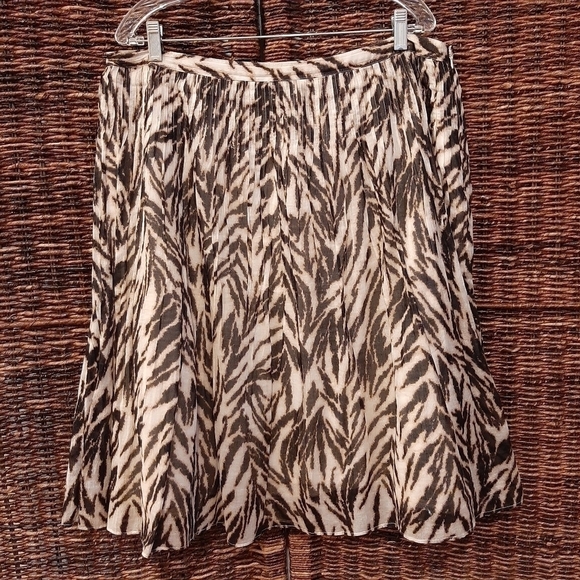 Talbots Women's Skirt Animal Tiger Print Mini Knee Length 100% Cotton A- Line 16 - Picture 1 of 7